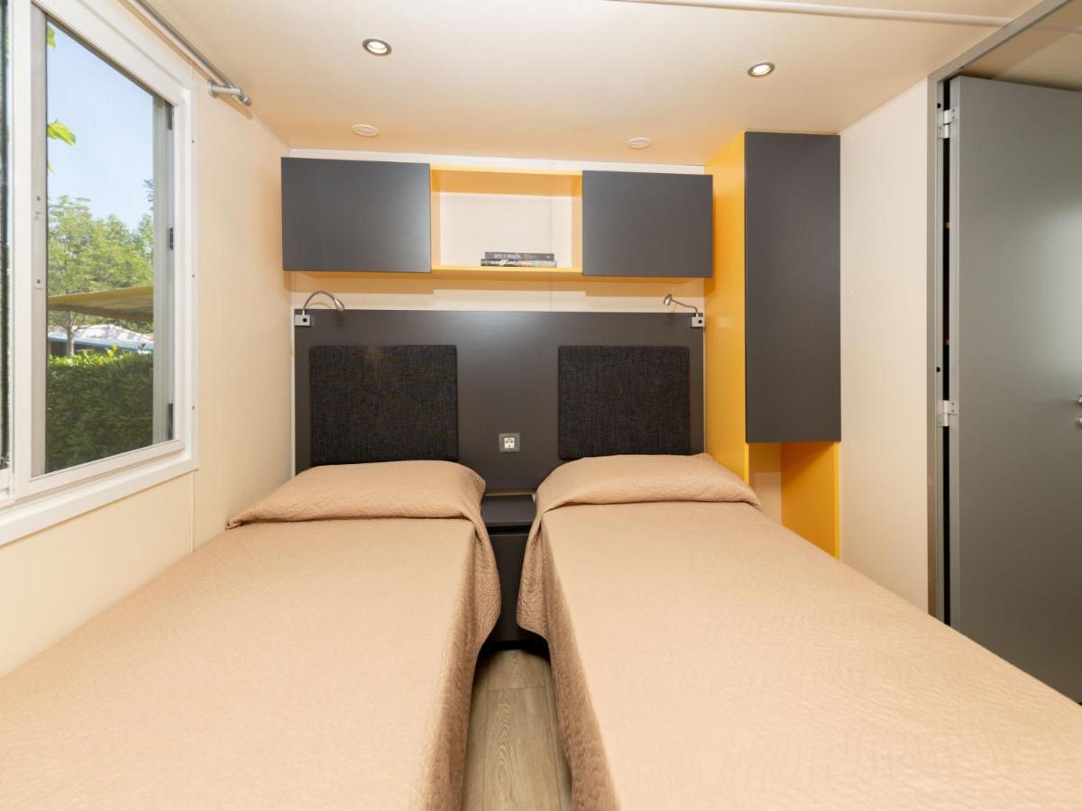 Holiday Home Garda Suite Trendy By Interhome ริโวลเตลลา ภายนอก รูปภาพ