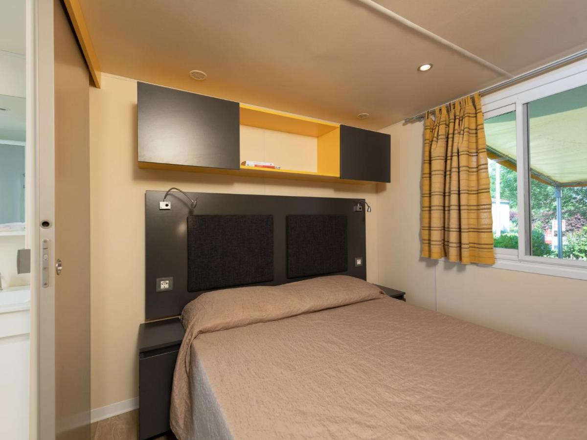Holiday Home Garda Suite Trendy By Interhome ริโวลเตลลา ภายนอก รูปภาพ